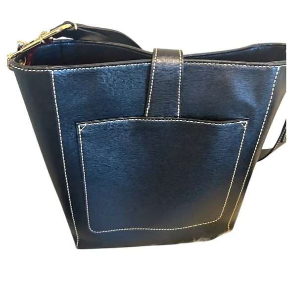 Black Leather Dooney and Bourke shoulder bag - Picture 4 of 7